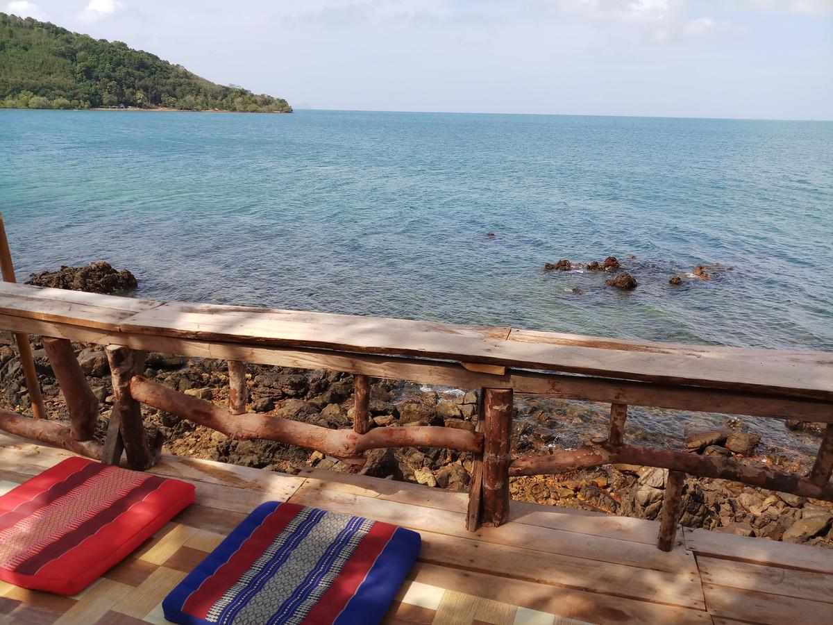 Rock View Terrace Hotel Koh Jum Exterior photo